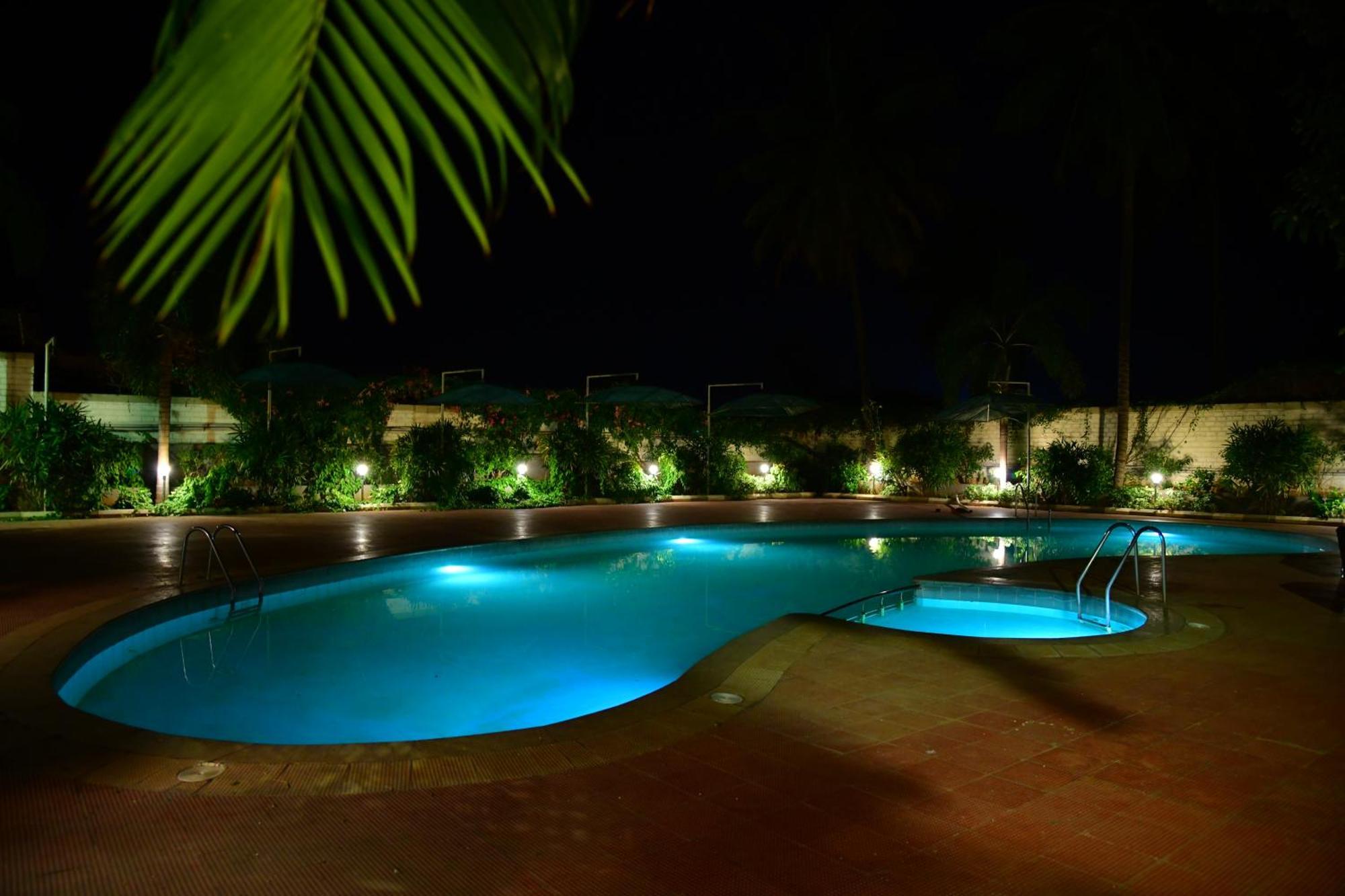 Nijaguna Resorts Chāmrājnagar Bagian luar foto