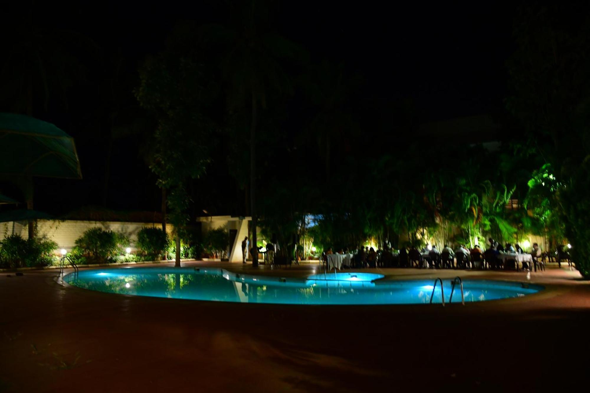 Nijaguna Resorts Chāmrājnagar Bagian luar foto