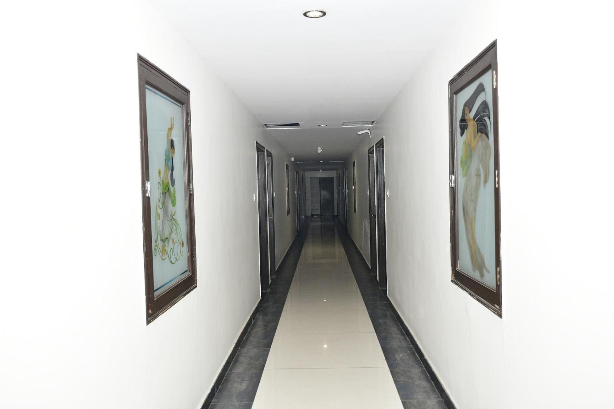 Nijaguna Resorts Chāmrājnagar Bagian luar foto
