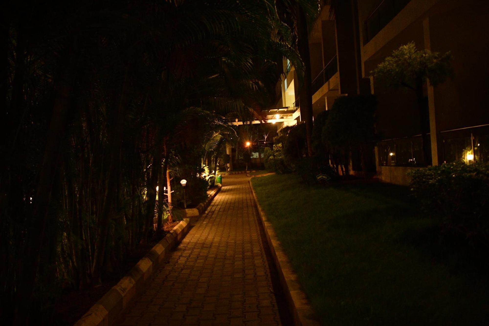 Nijaguna Resorts Chāmrājnagar Bagian luar foto